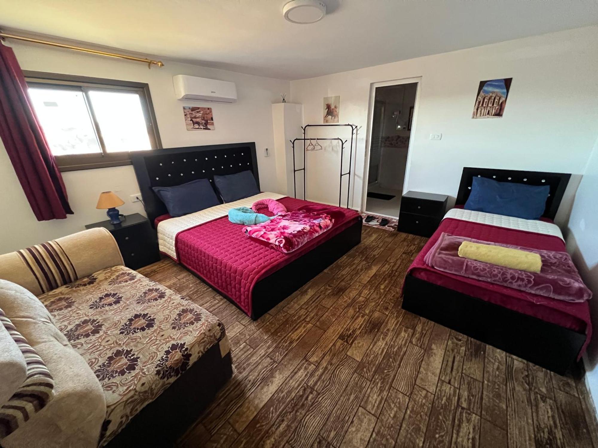 Petra Royal Ranch Bed & Breakfast Wadi Musa Ngoại thất bức ảnh